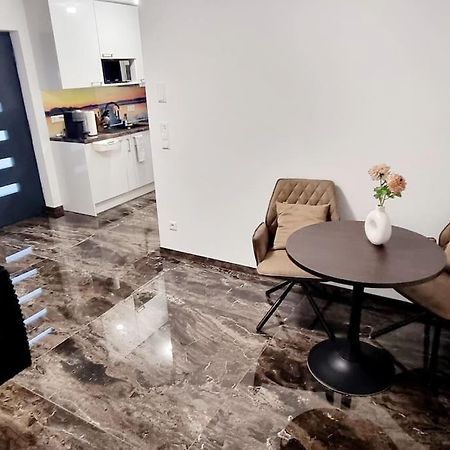 Einliegerwohnung Neu In Vaihingen Enz Horrheim المظهر الخارجي الصورة